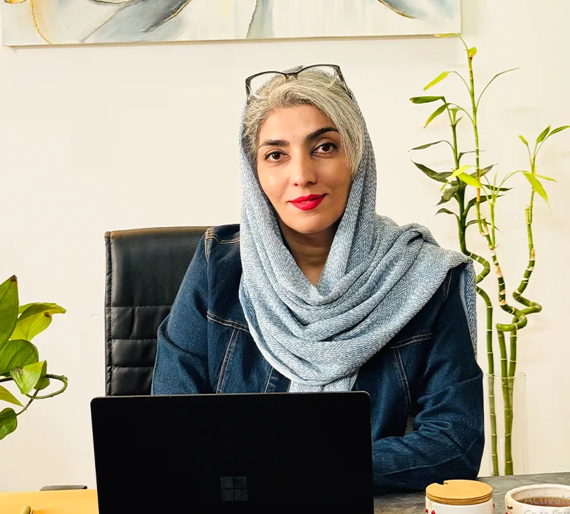 خانم سوری
